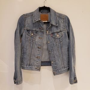 Levi's classic trucker jacket cropped fit